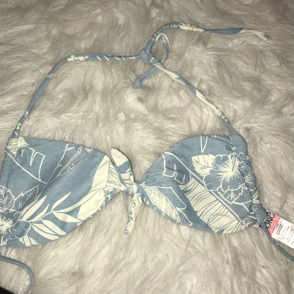 Billabong bikini top